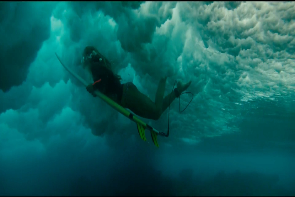 3. The Shallows, Nancy underwater